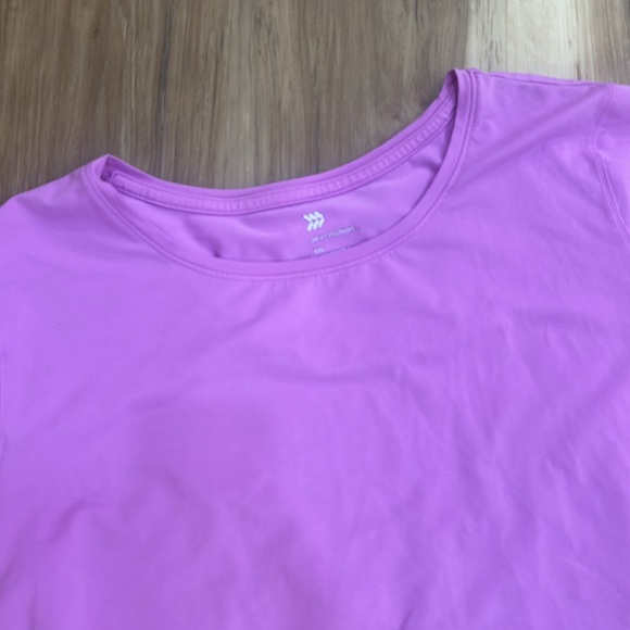 Top - Picture 2 of 2